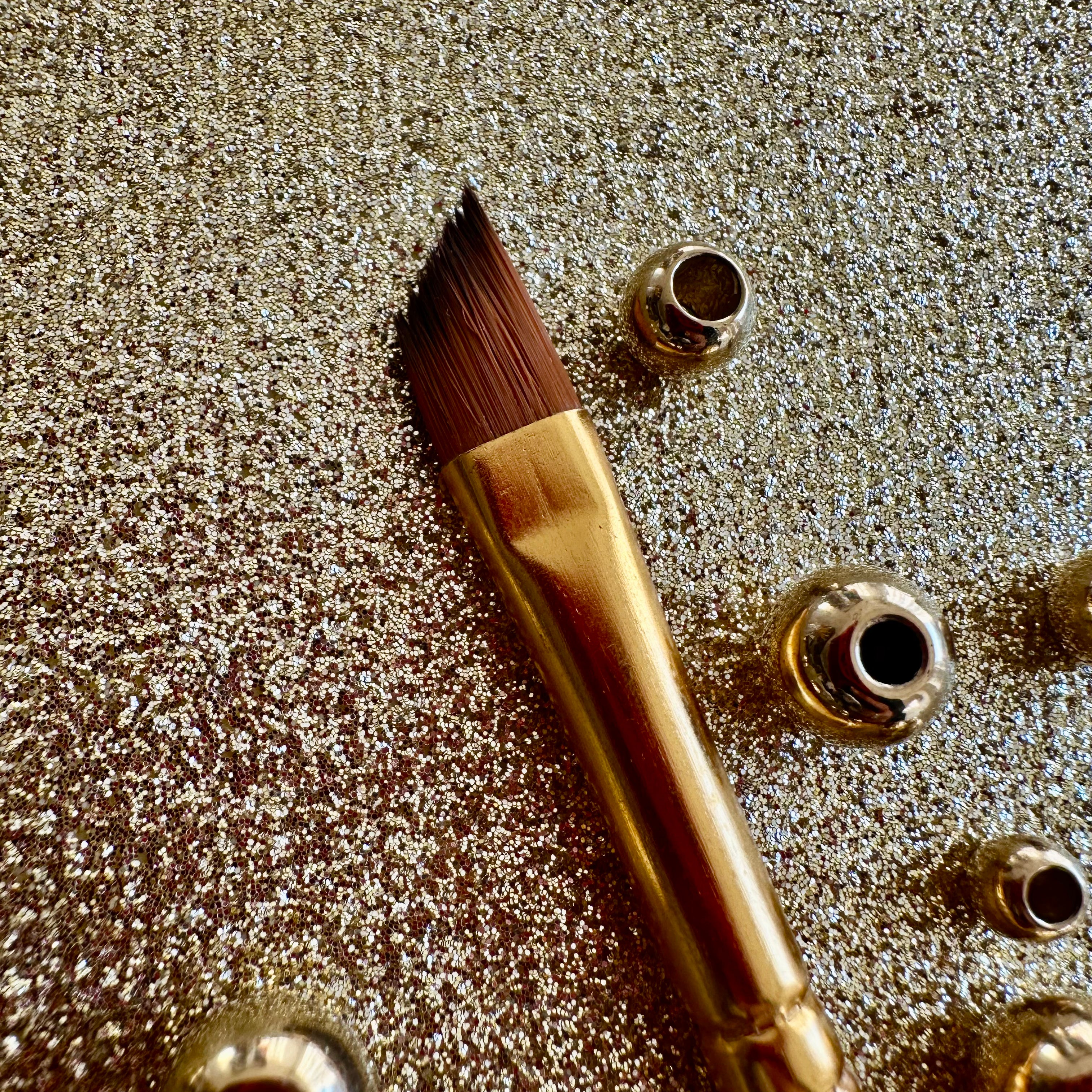 No.4 Angular Brush : Gold Glow Collection | Synthetic Hair | Vegan