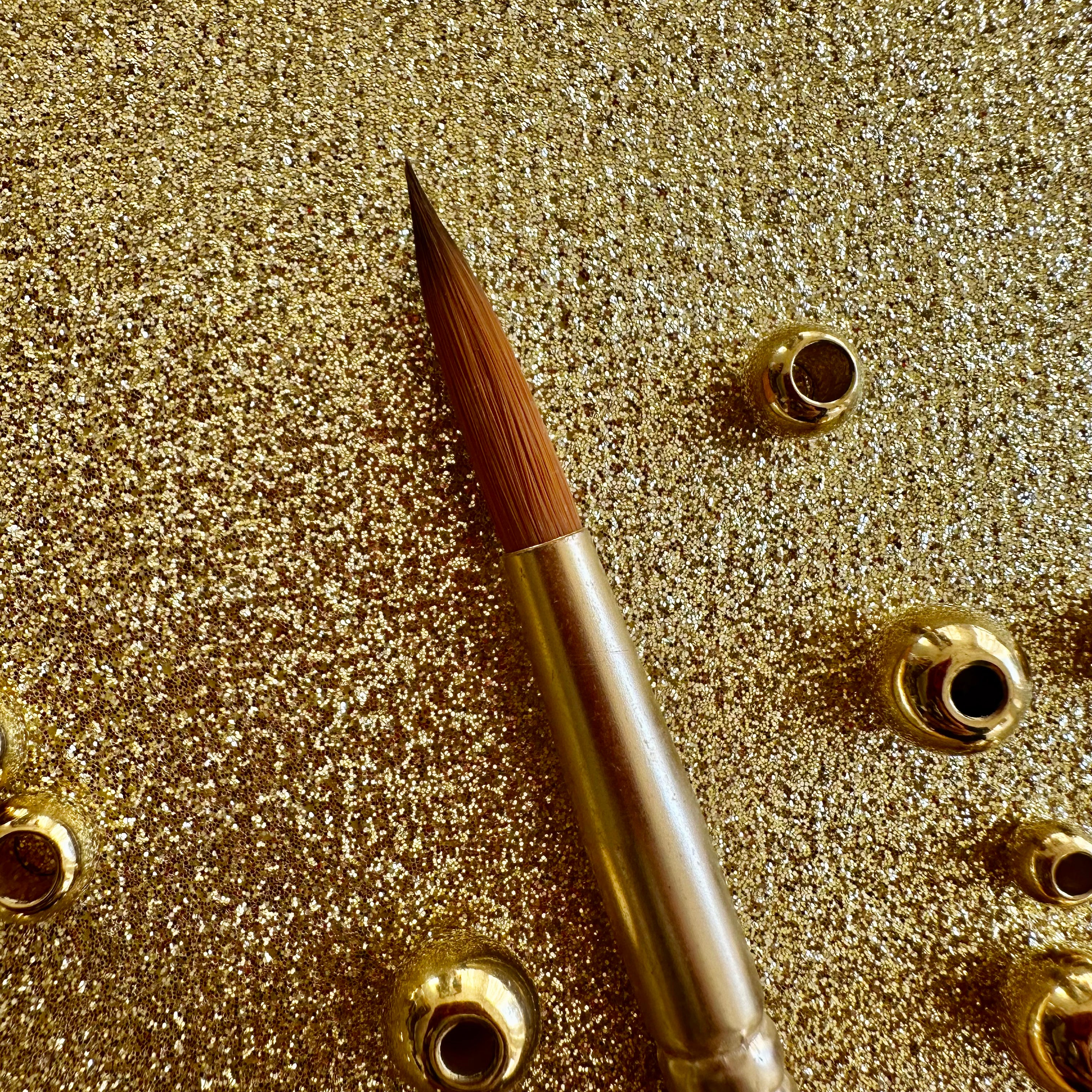 No.10 Round Brush : Gold Glow Collection | Synthetic Hair | Vegan