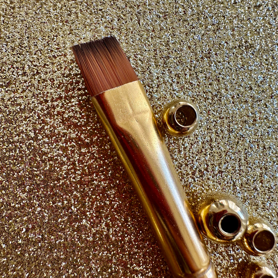 No.6 Chisel Blender Brush : Gold Glow Collection | Synthetic Hair | Vegan