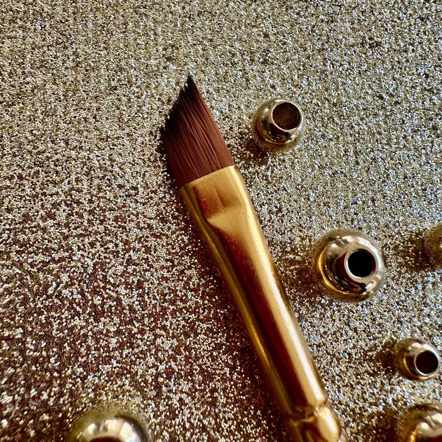 No.4 Angular Brush : Gold Glow Collection | Synthetic Hair | Vegan