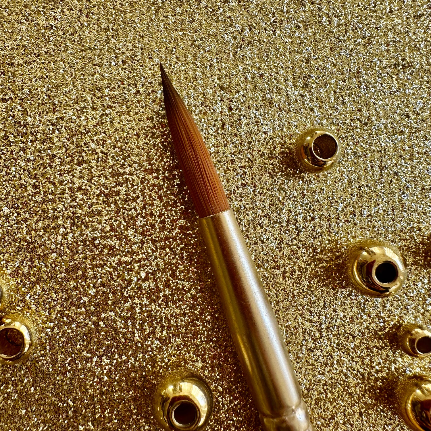 No.10 Round Brush : Gold Glow Collection | Synthetic Hair | Vegan