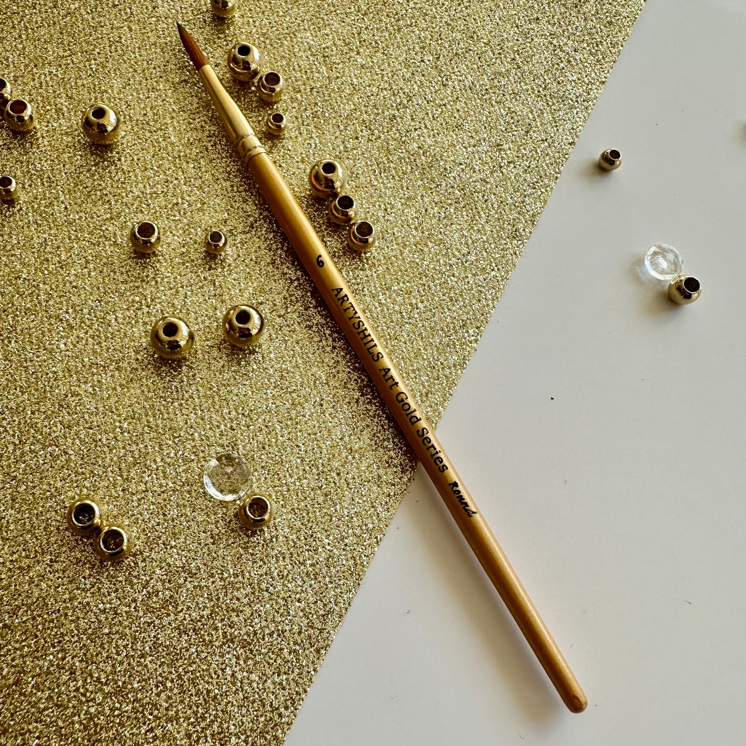 No.6 Round Brush : Gold Glow Collection | Synthetic Hair | Vegan
